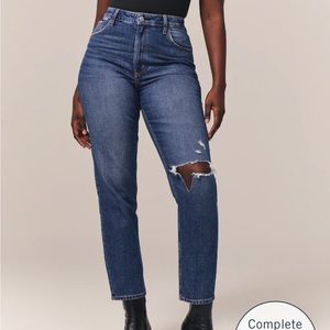 Abercrombie & Fitch high rise the mom jeans